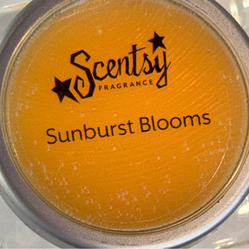 🆕 Sunburst Blooms Scented Wax – New Sealed Bright Floral Citrus Aroma - Picture 4 of 5